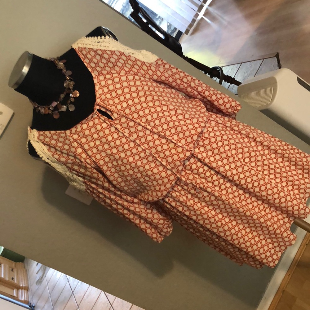 Dress - Picture 2 of 6